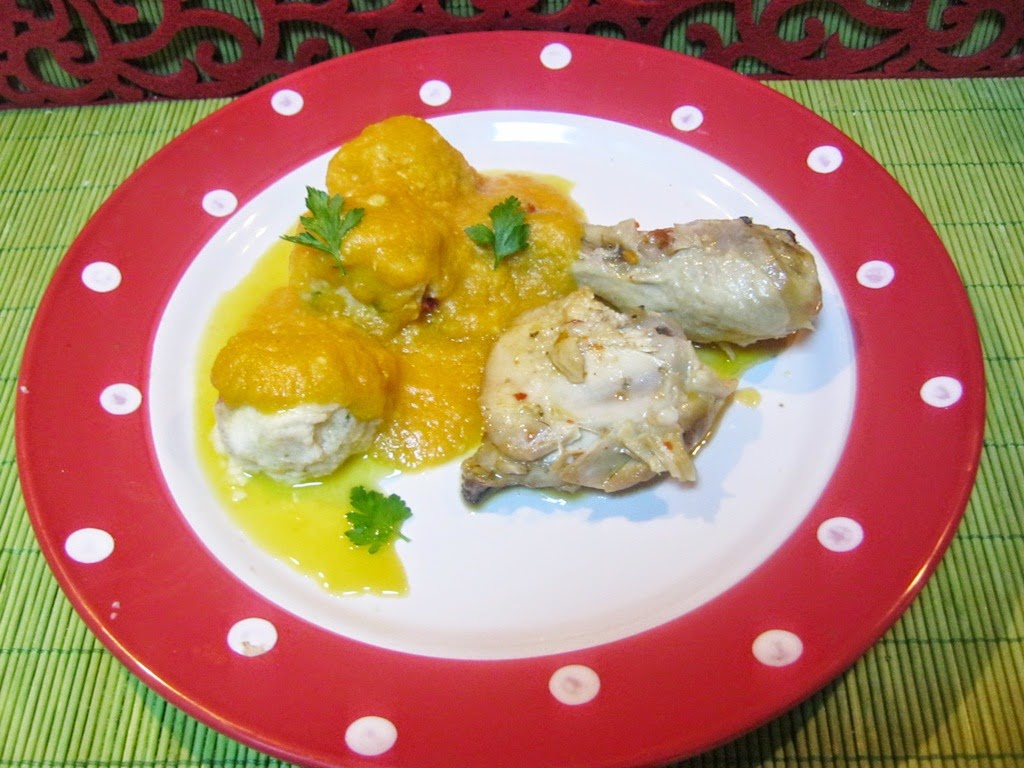 Pulpite de pui cu galuste bavareze si sos vanatoresc