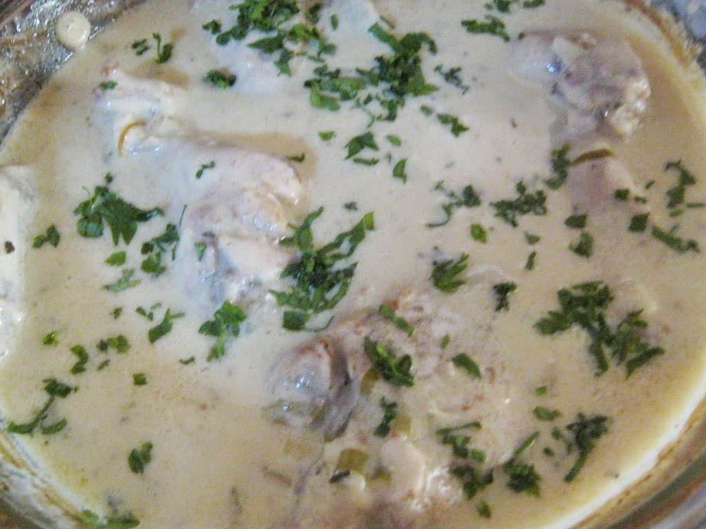 Fricasse de pui cu salvie si cus-cus