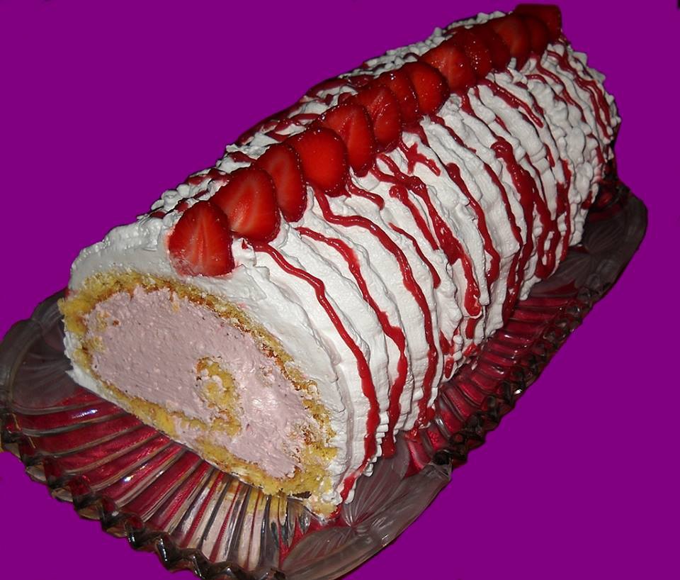 Rulada cu mousse de capsuni, reteta fara zahar