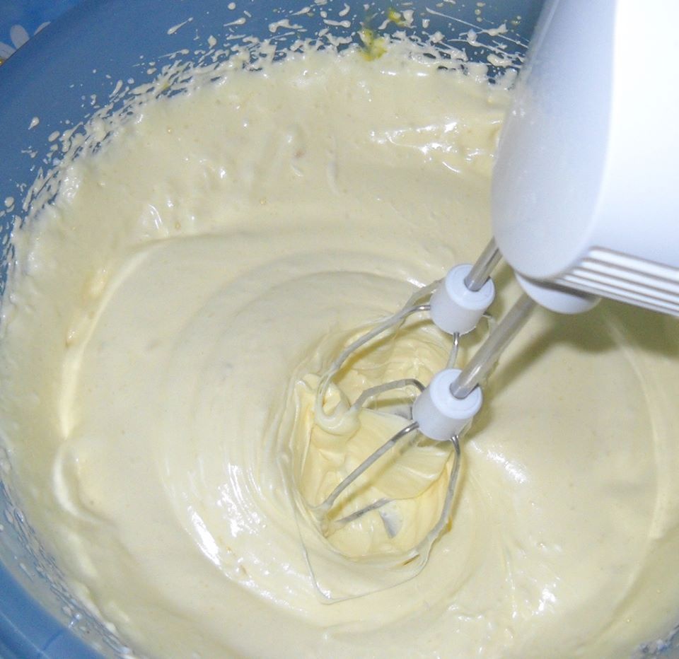 Rulada cu mousse de capsuni, reteta fara zahar