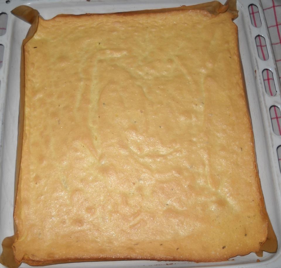 Rulada cu mousse de capsuni, reteta fara zahar