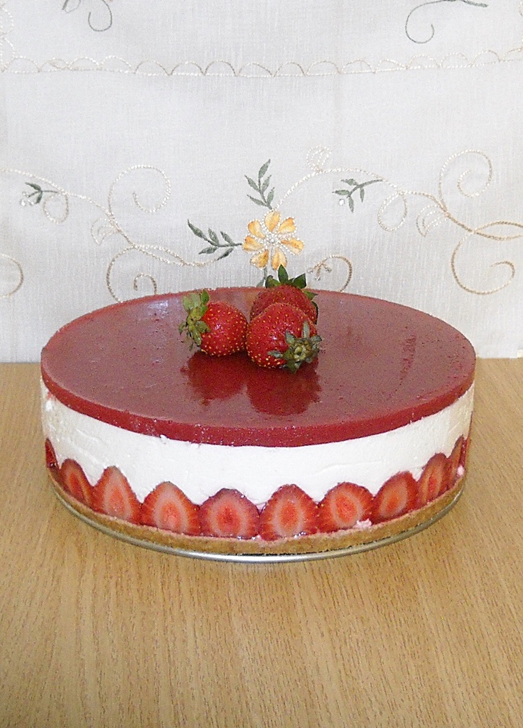 Cheesecake cu capsuni