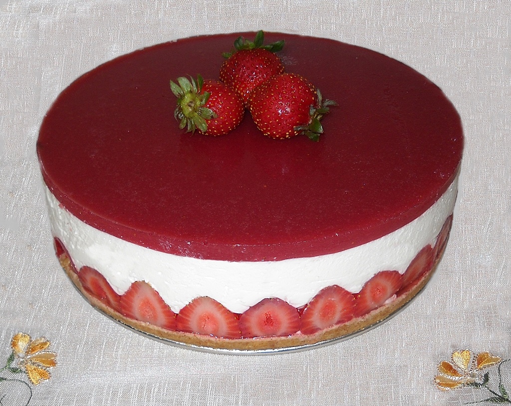 Cheesecake cu capsuni