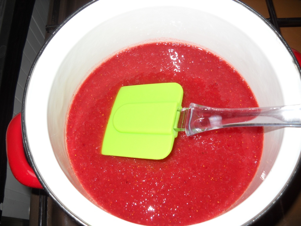 Cheesecake cu capsuni