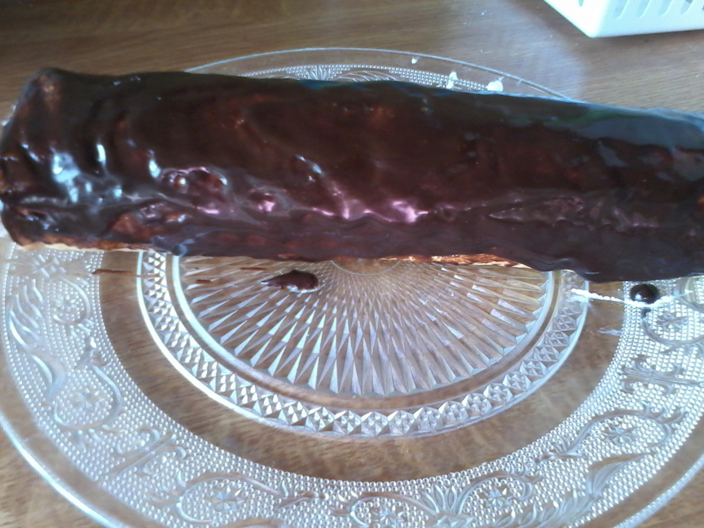 Rulada cu gem de capsuni si glazura de ciocolata