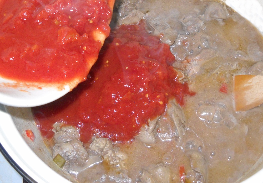 Tocanita de  ficatei de pui. Reteta simpla si delicioasa