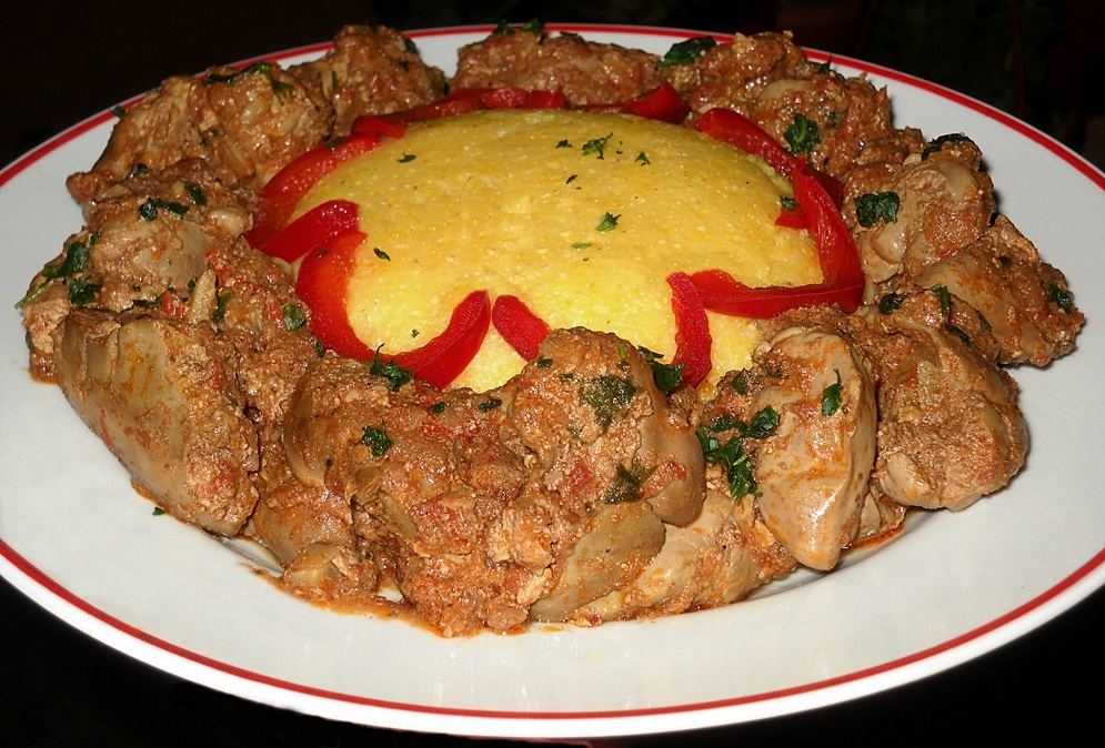 Tocanita de  ficatei de pui. Reteta simpla si delicioasa