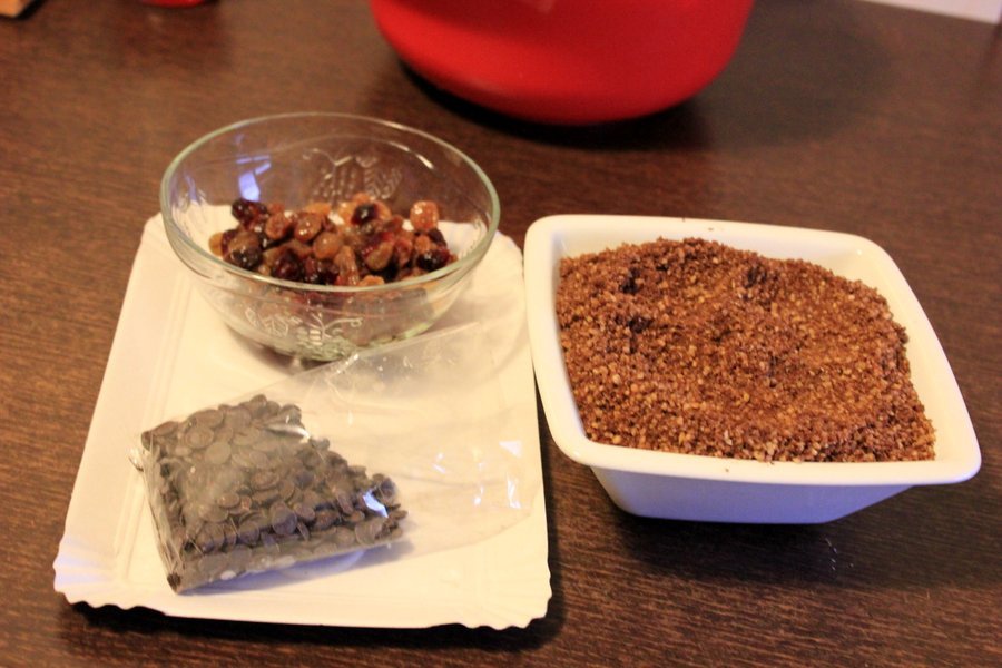 Melcisori cu nuca sau stafide