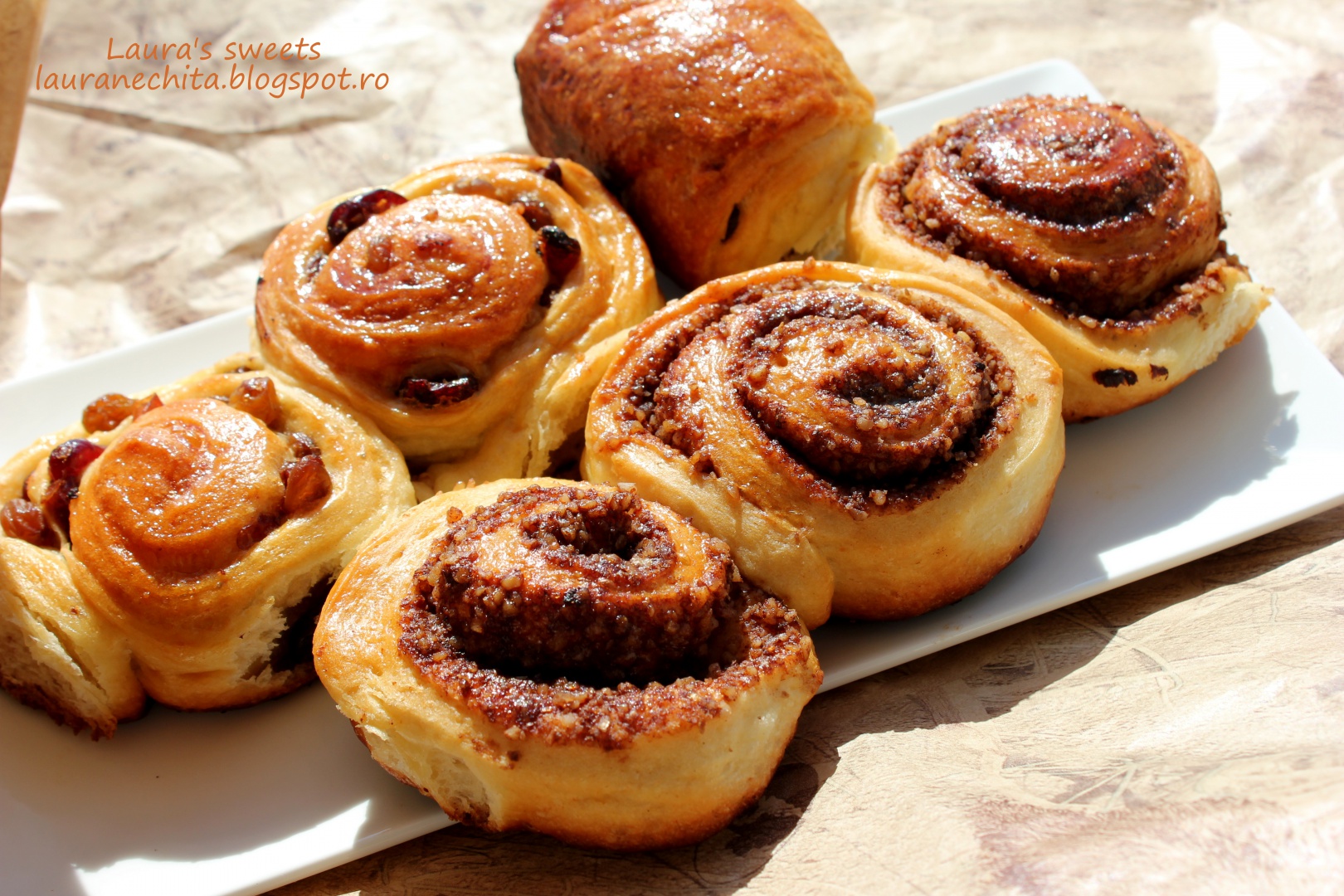 Melcisori cu nuca sau stafide