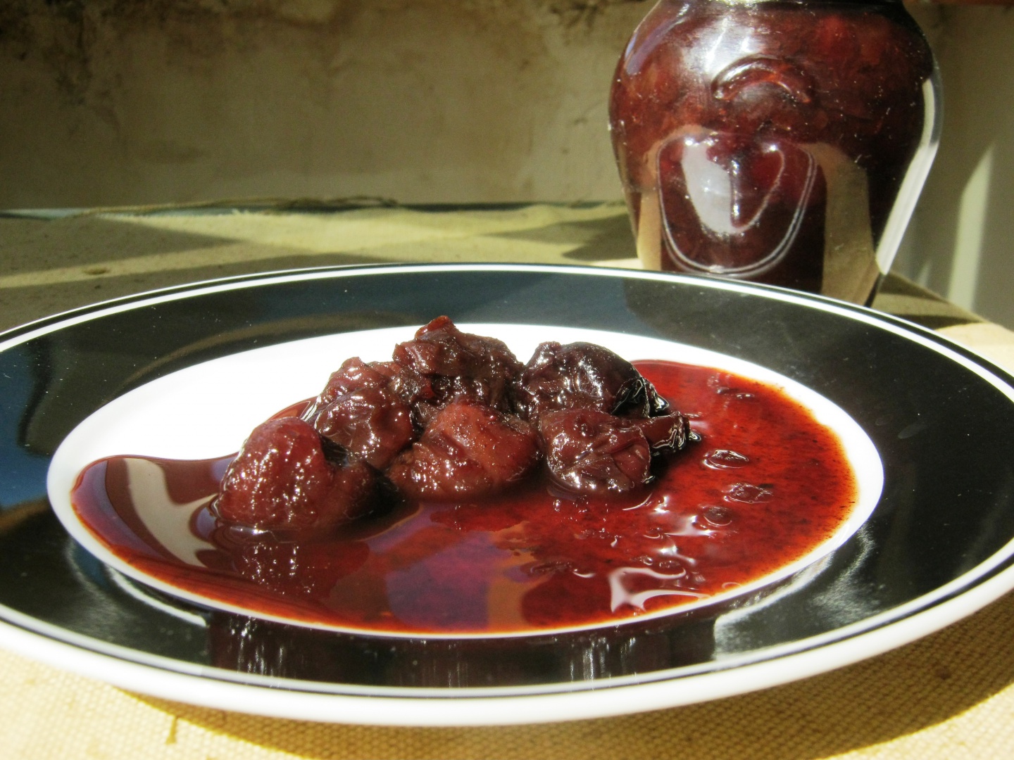 Piept de rata cu chutney de cirese