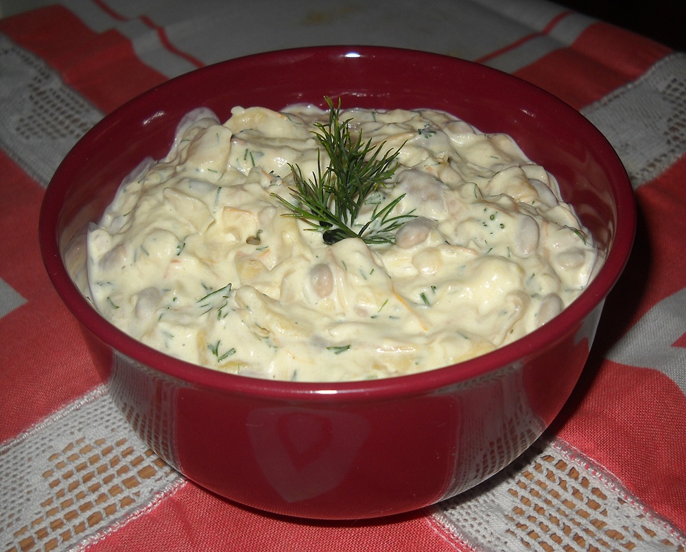 Salata de fasole pastai cu maioneza. Reteta delicioasa si usor de preparat