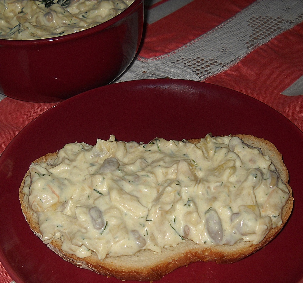 Salata de fasole pastai cu maioneza. Reteta delicioasa si usor de preparat