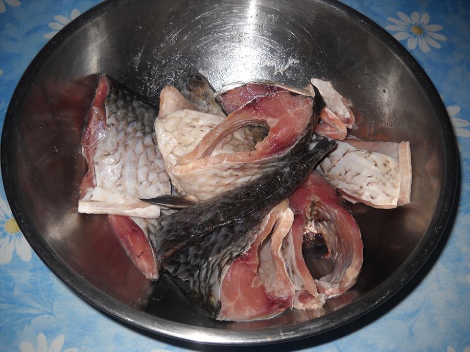 Crap prajit cu malai.