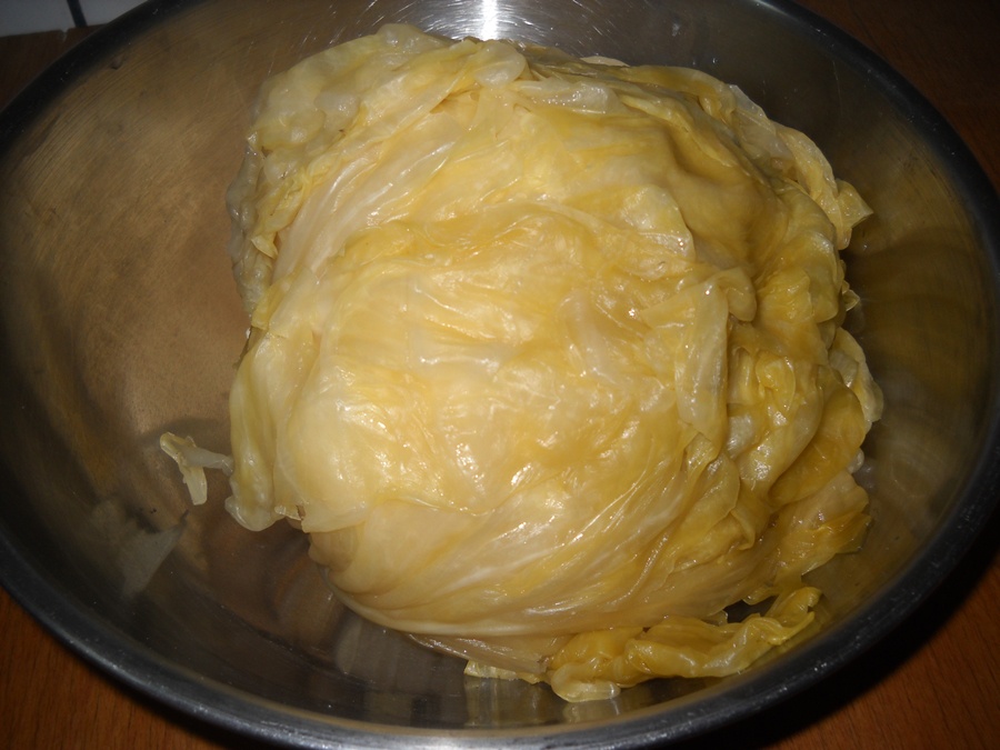 Varza acra cu ciolan afumat