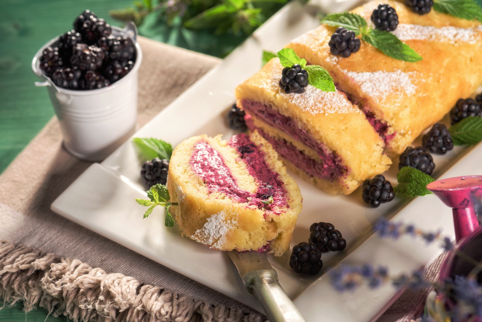 Rulada cu crema de mure