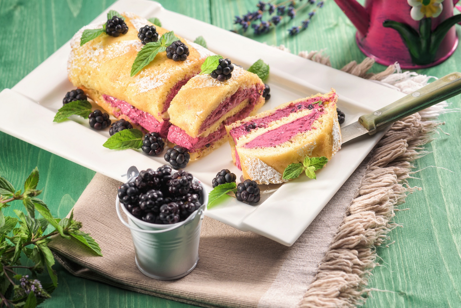 Rulada cu crema de mure