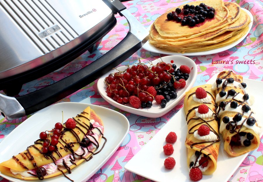 Clatite cu fructe de padure