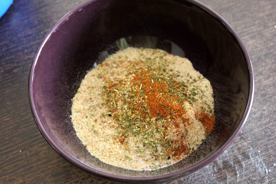 Rulouri de clatite umplute cu cascaval si bacon