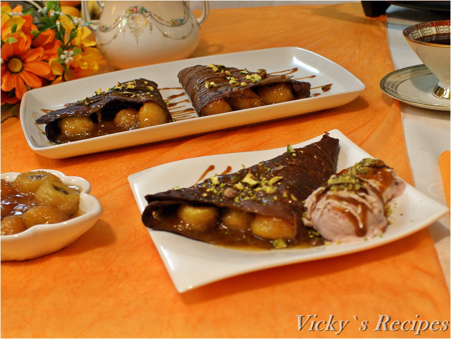 Clătite cu cacao umplute cu banane caramelizate