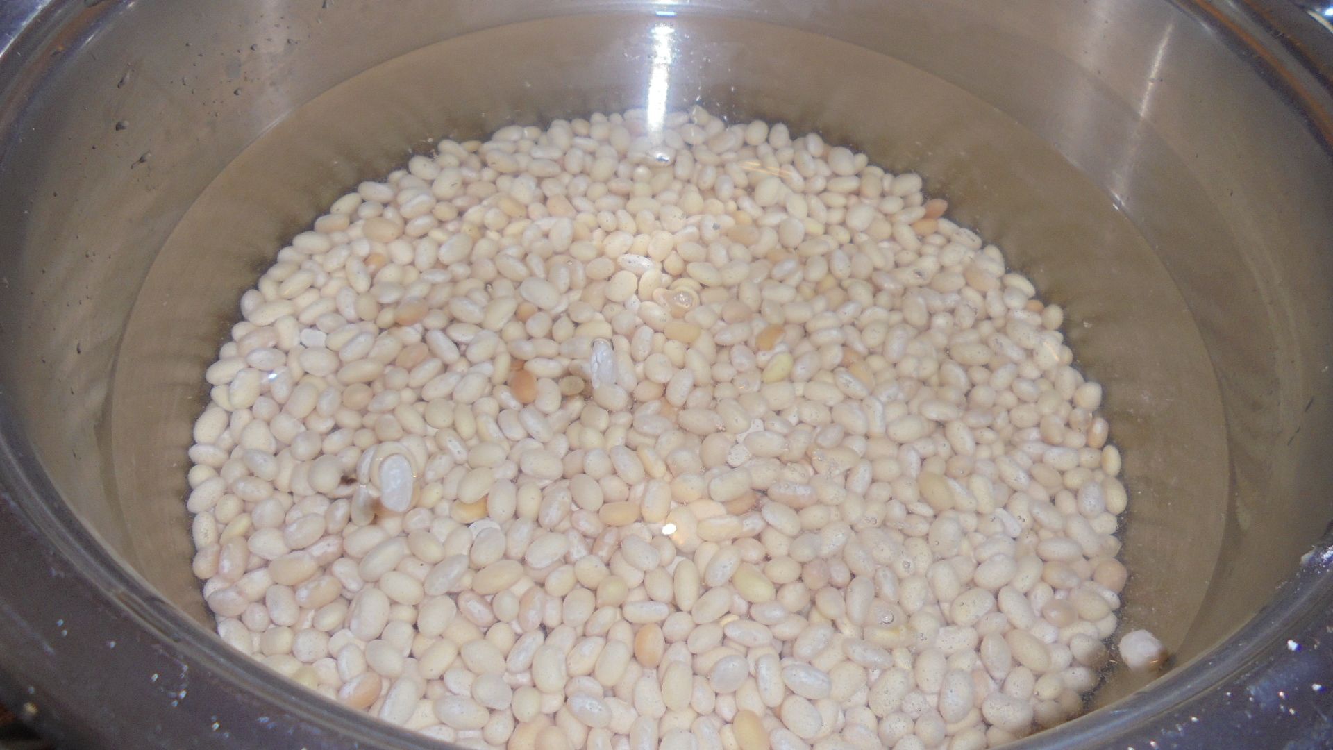 Piure din fasole boabe alba si linte rosie