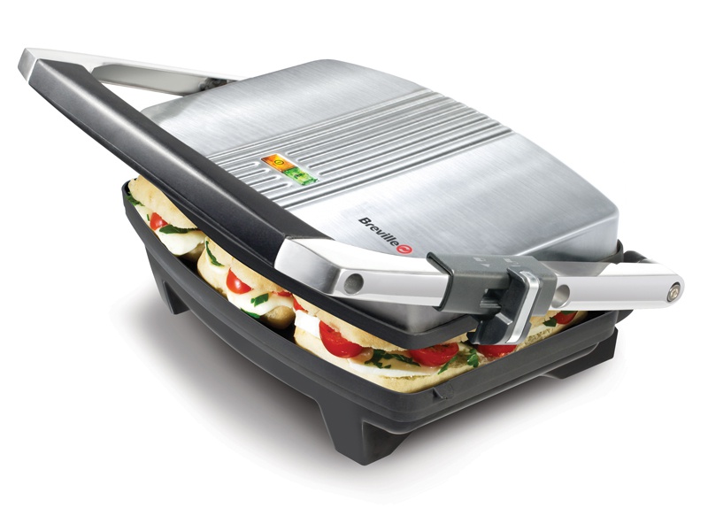 Clatite cu finetti si zmeura