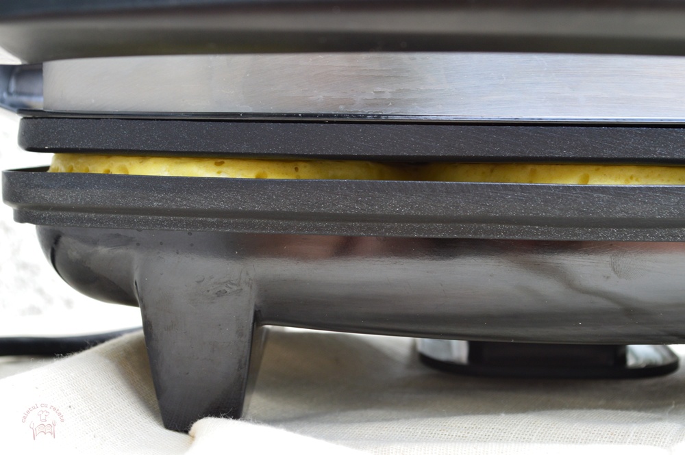 Pancakes cu ciocolata si visine