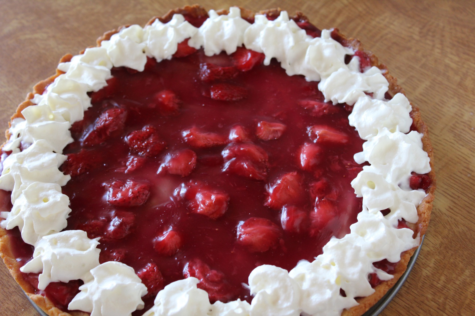 Tarta cu capsuni  si crema de vanilie