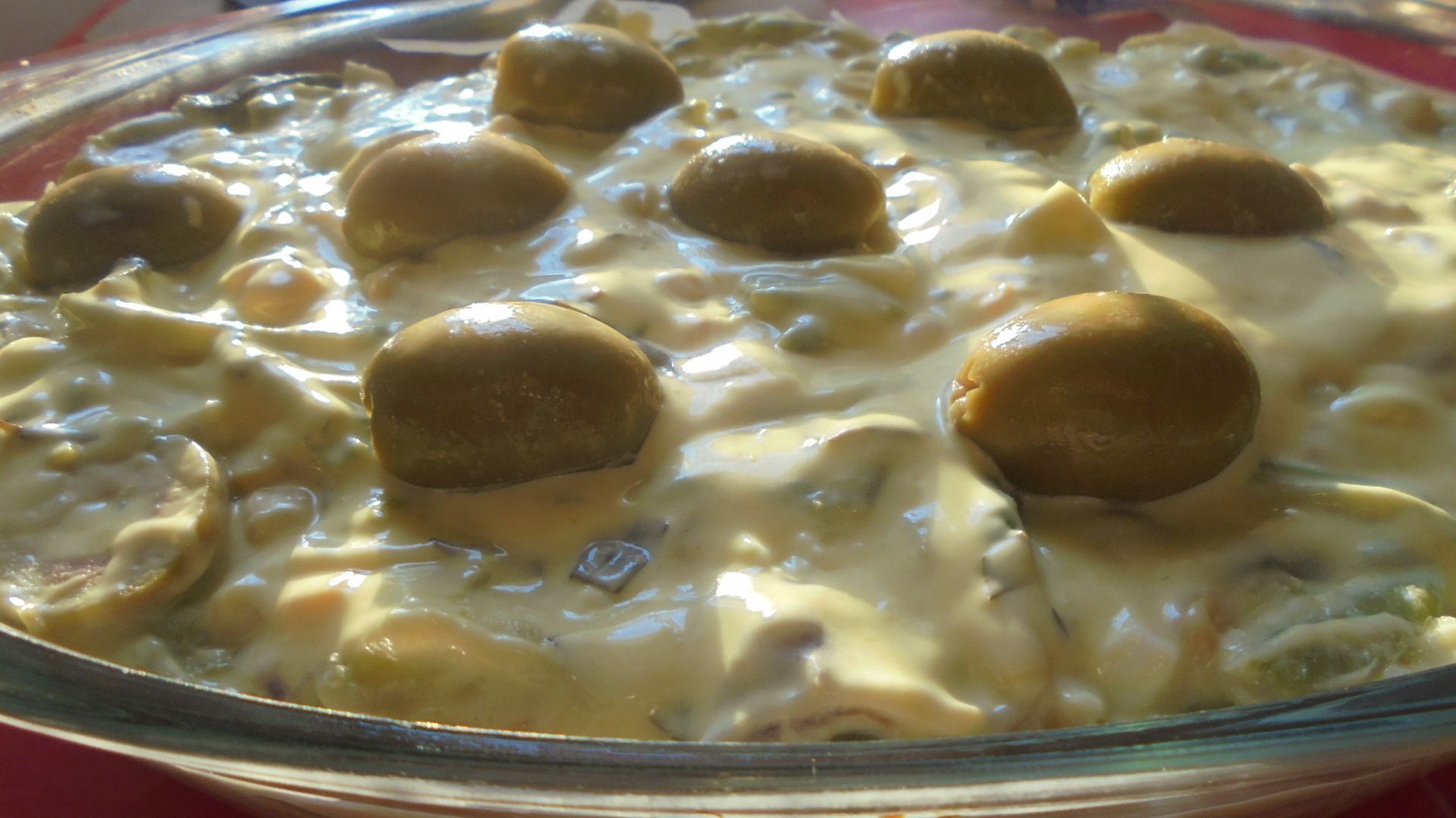 Salata de cartofi noi si fasole verde cu sos de maioneza