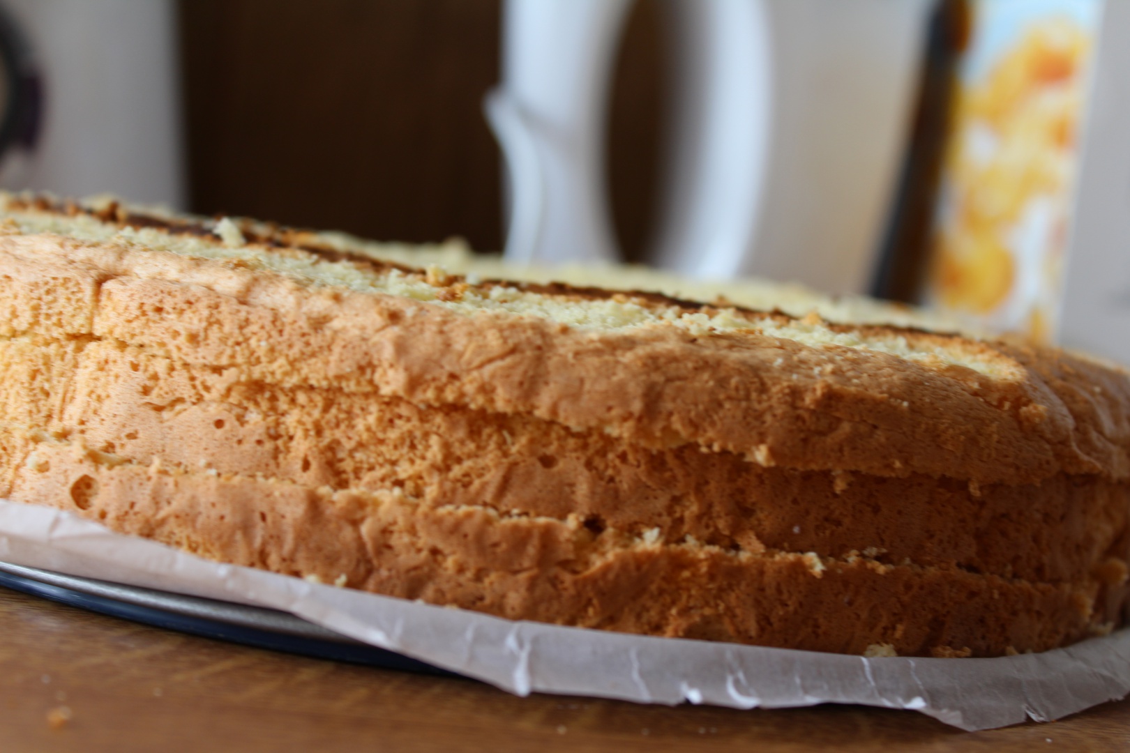 Tort cu crema de iaurt si fructe de padure