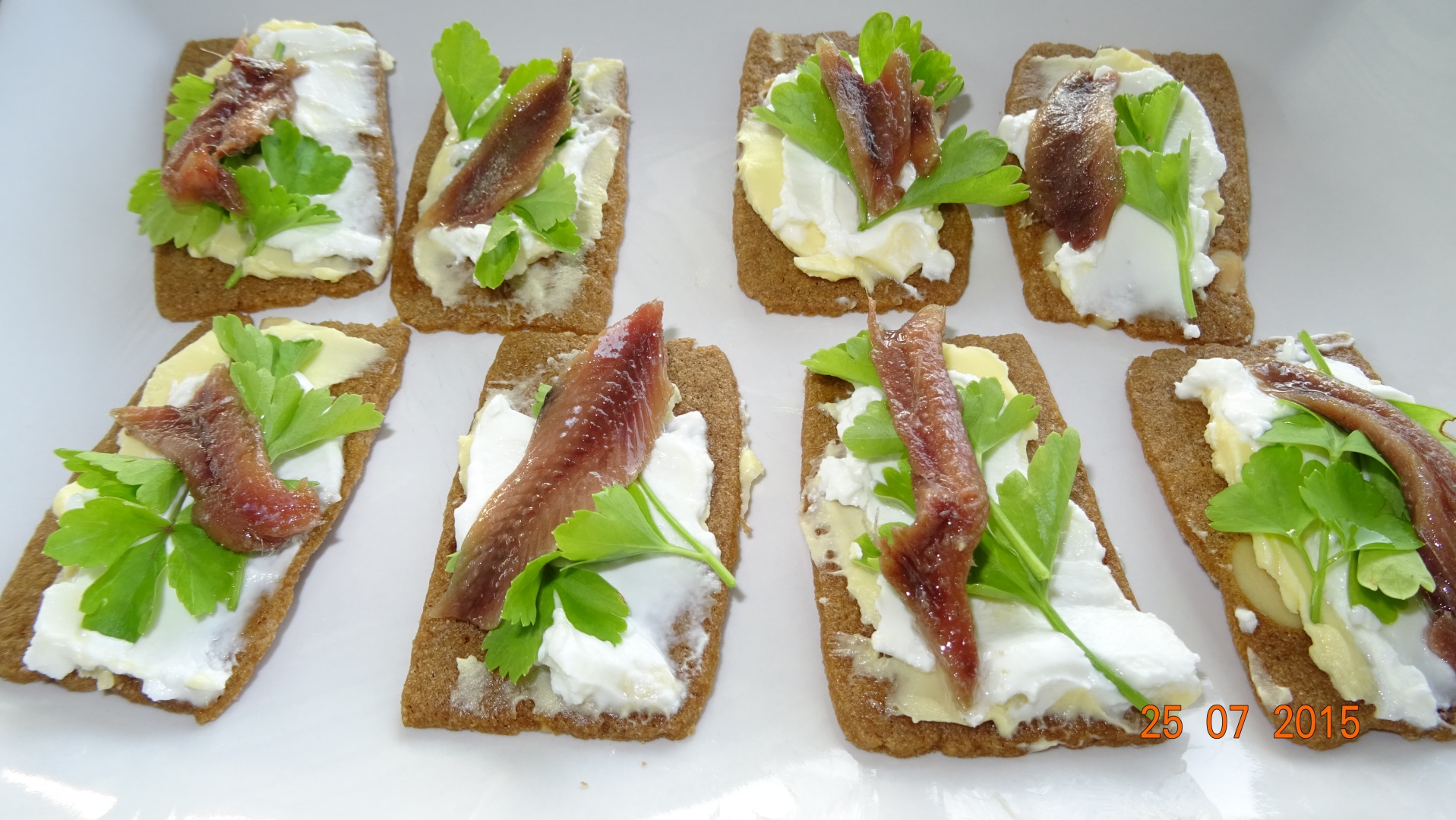 Gustare cu file de anchois ("a la Sorin")