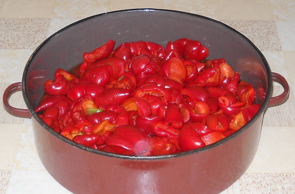 Gogosari in otet fara fierbere, fara conservanti. Reteta de gogogsari preparati la rece, crocanti, dulci-acrisori