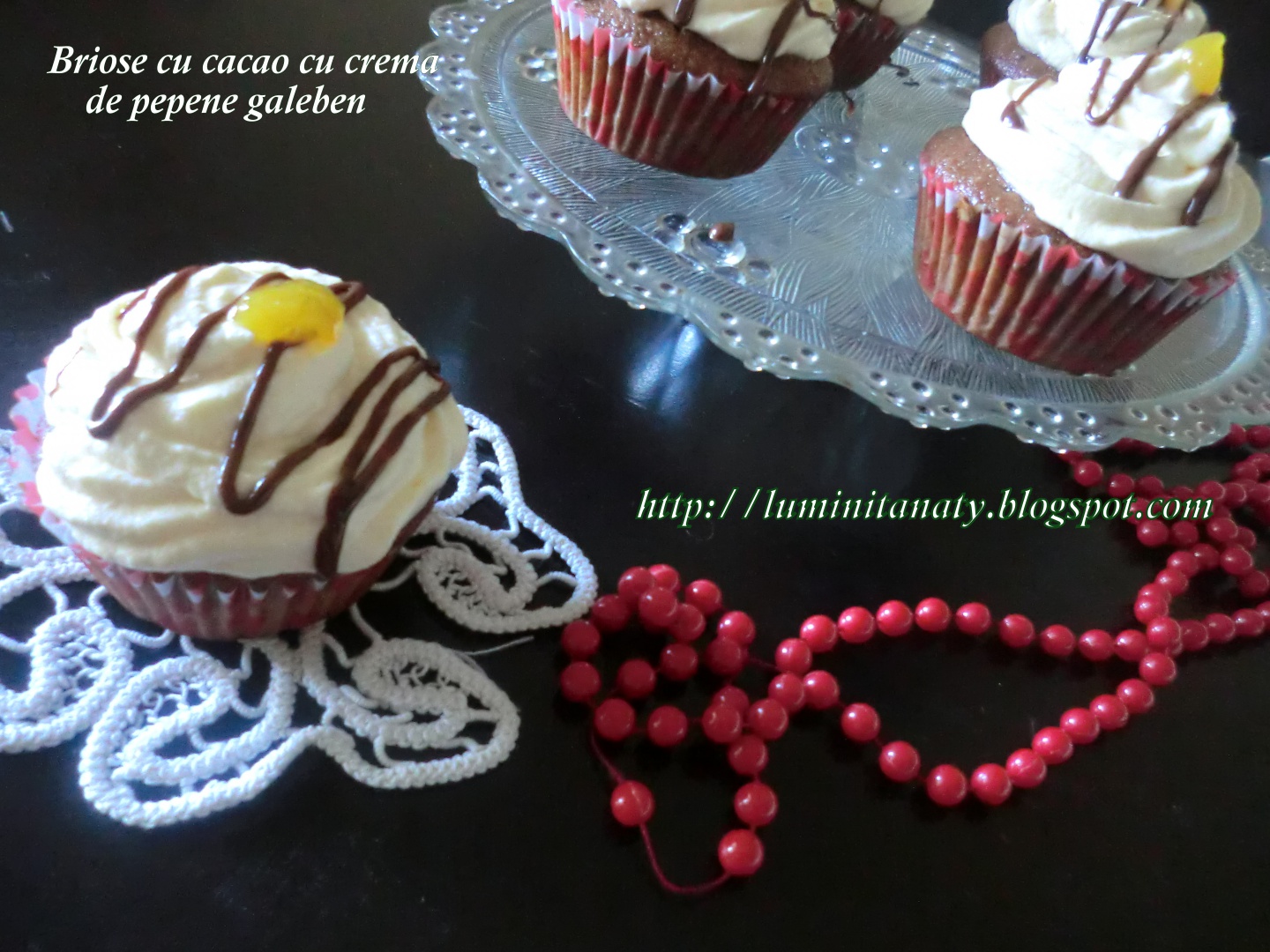 Briose cu cacao si crema de pepene galben