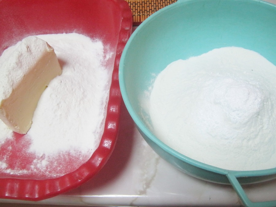 Prajitura sfaramicioasa cu prune