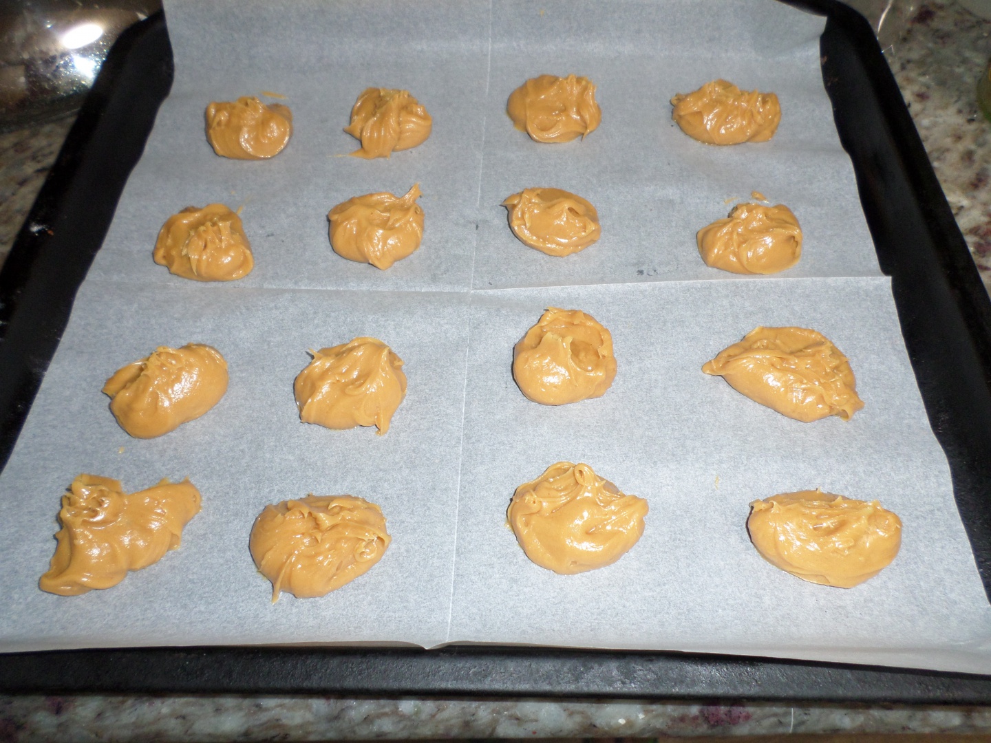 Fursecuri cu miere si unt de arahide