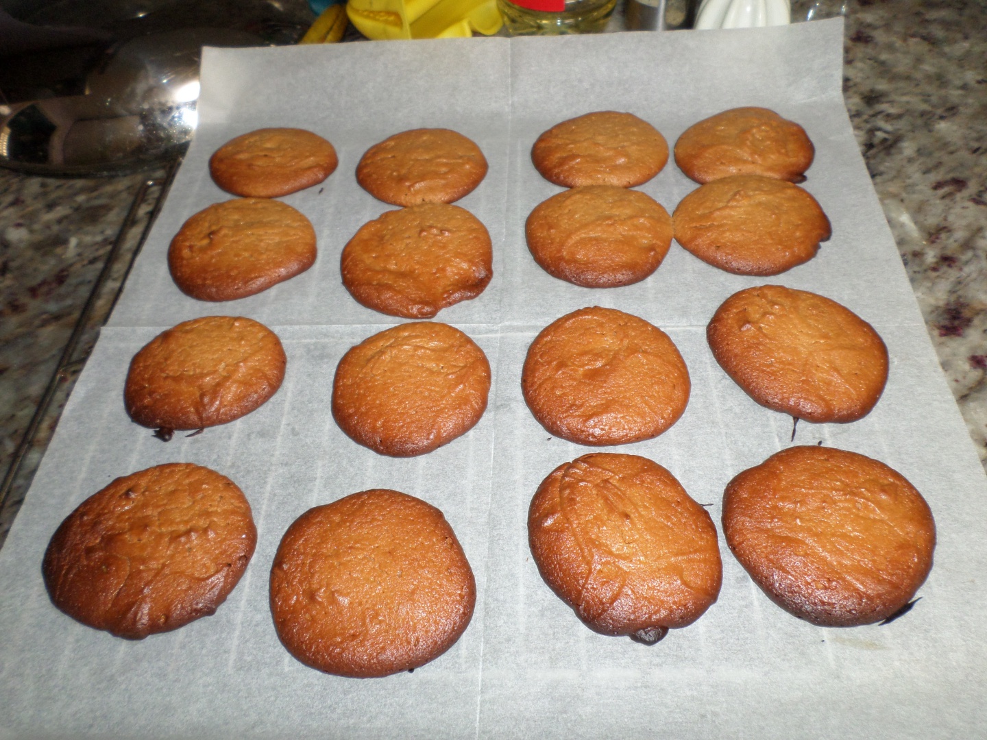 Fursecuri cu miere si unt de arahide