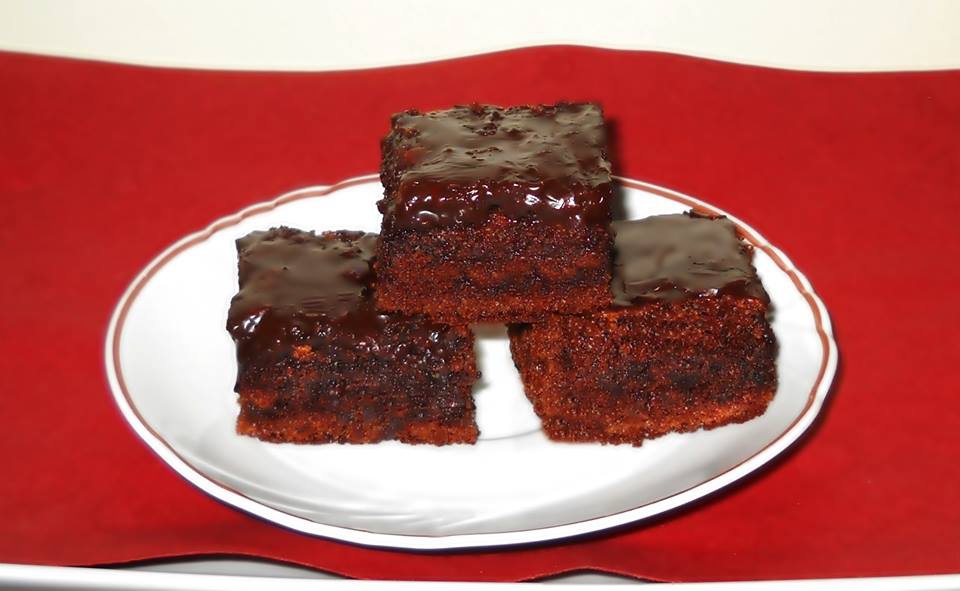 Negresa - reteta simpla pentru cel mai bun desert cu ciocolata