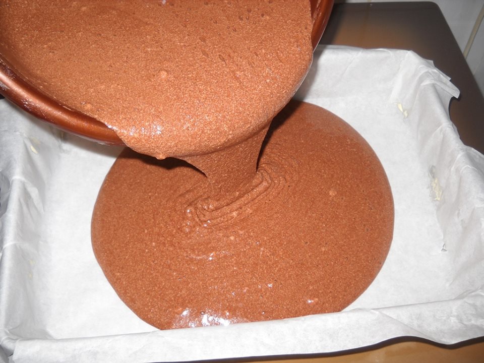 Negresa - reteta simpla pentru cel mai bun desert cu ciocolata