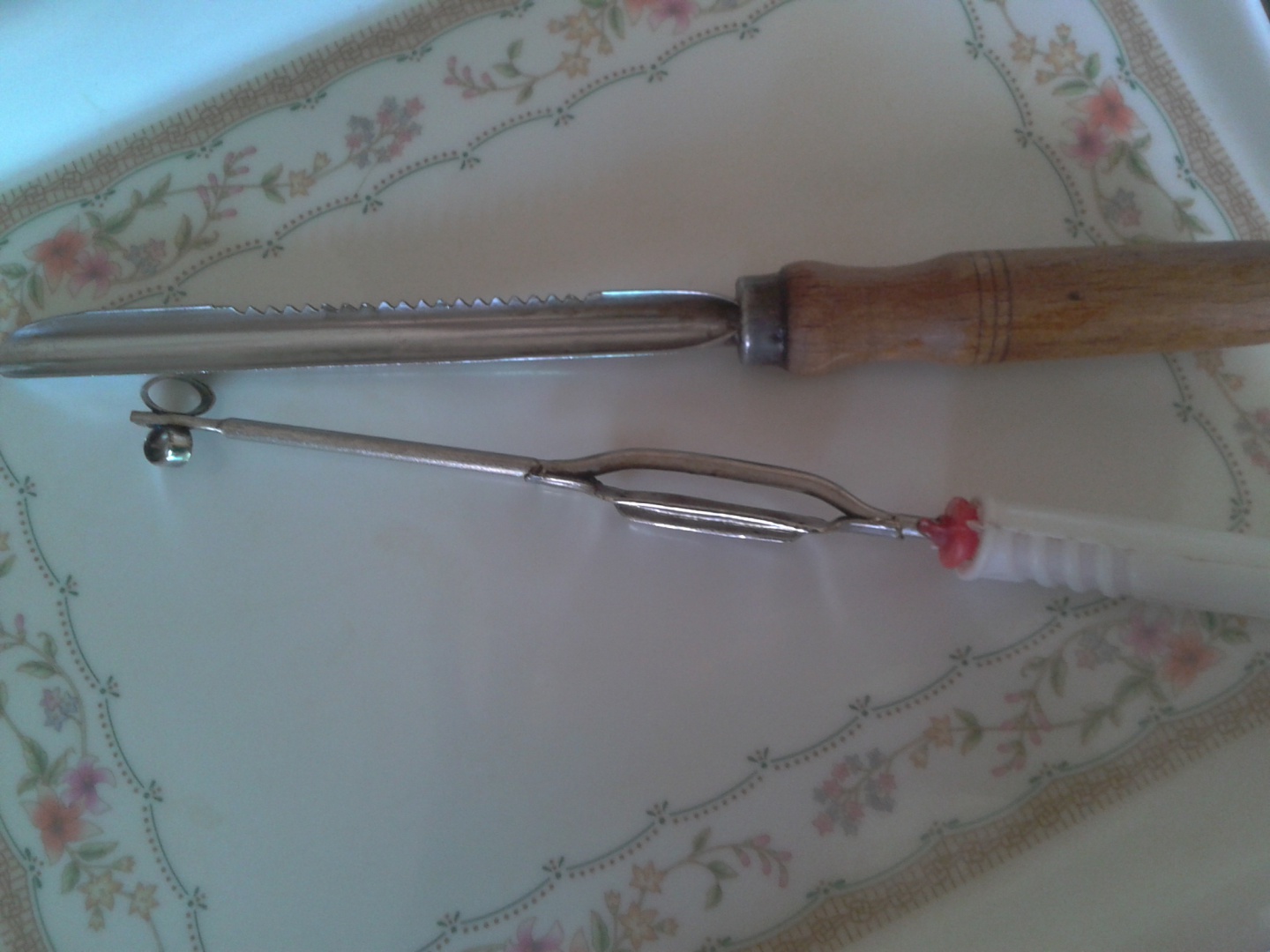 DOVLECEI ,VINETE SI ARDEI UMPLUTI CU CARNE SI OREZ