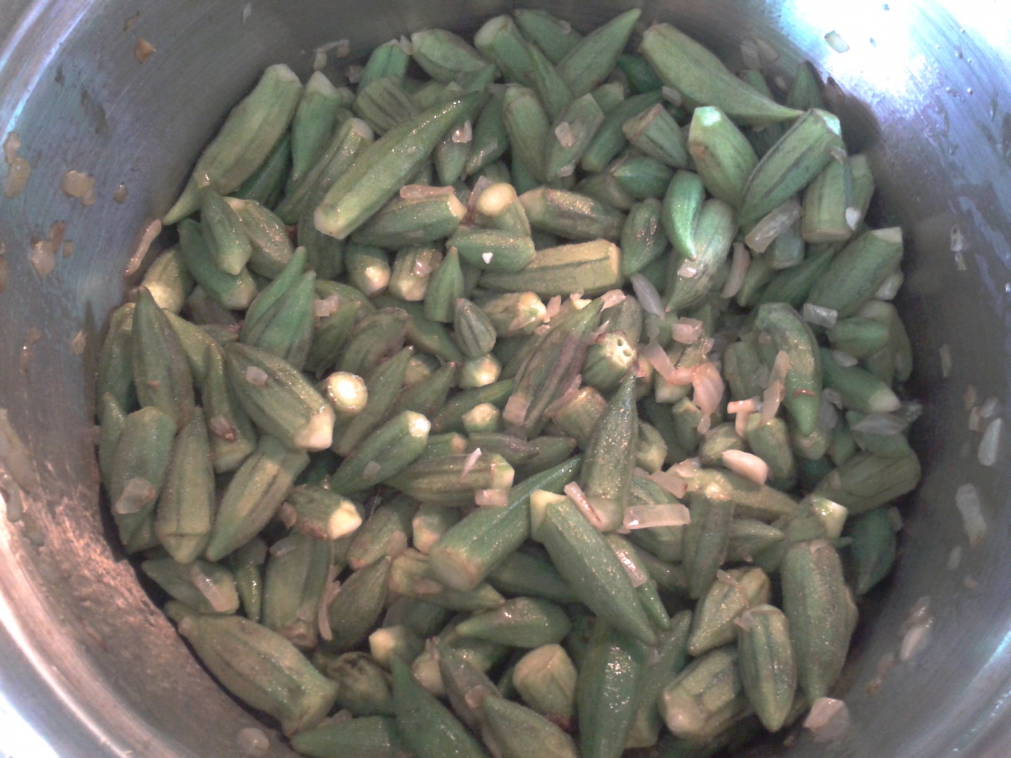 BAME CU CARNE DE VITA SI GARNITURA DE OREZ