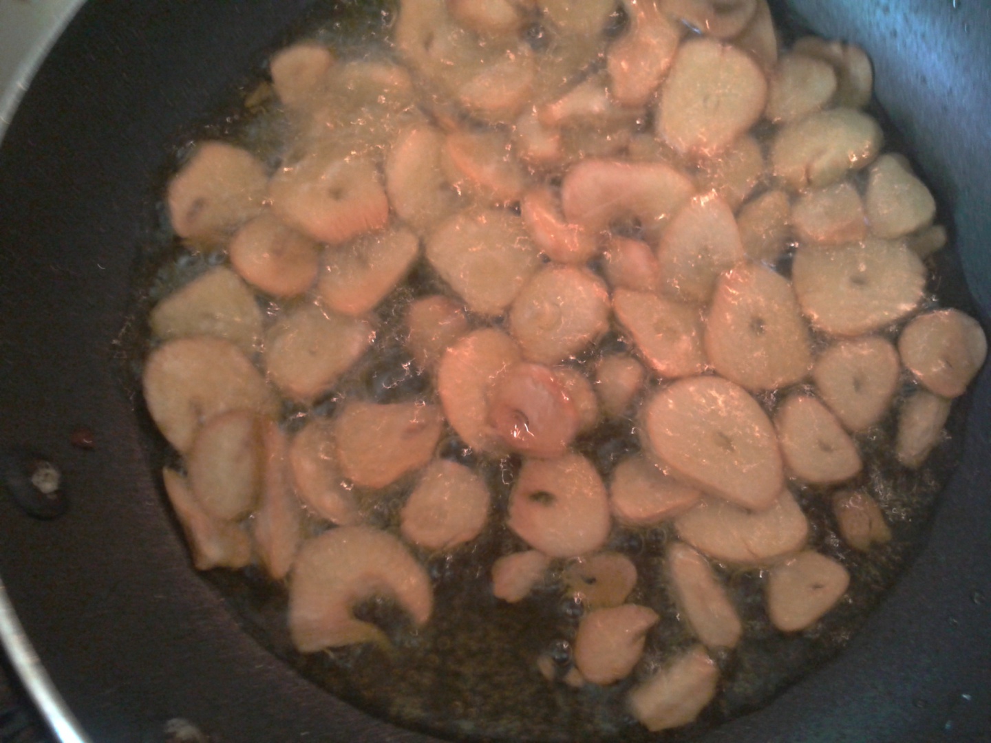 BAME CU CARNE DE VITA SI GARNITURA DE OREZ