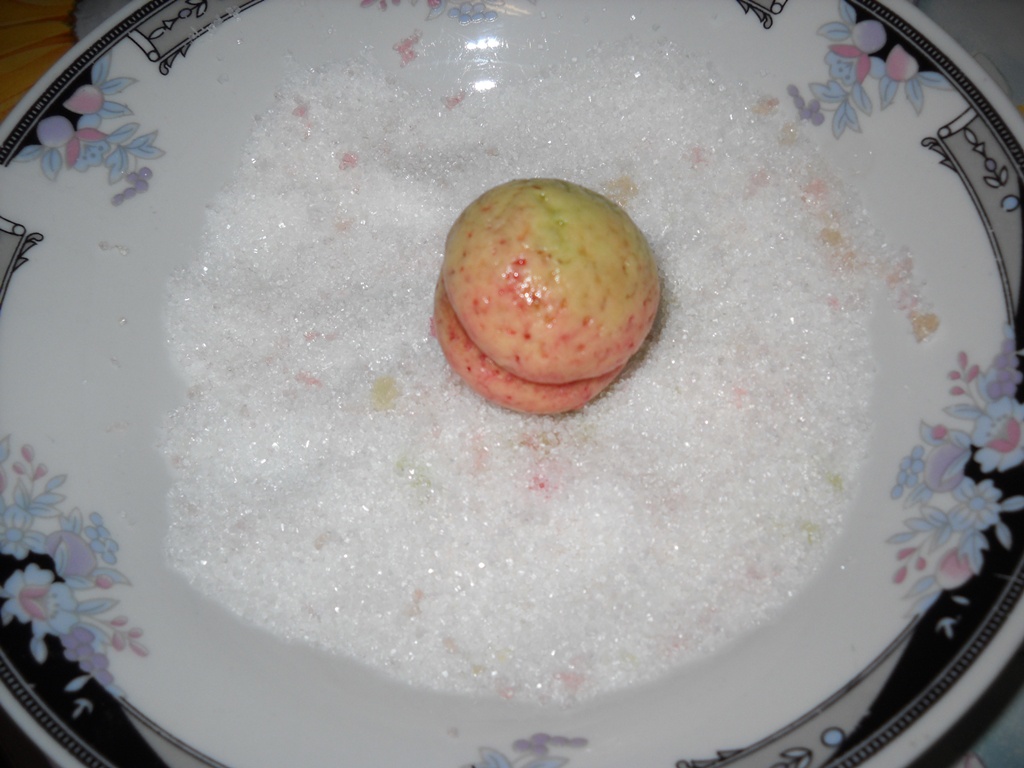 Piersicute fragede si aromate. Reteta copilariei simpla si delicioasa