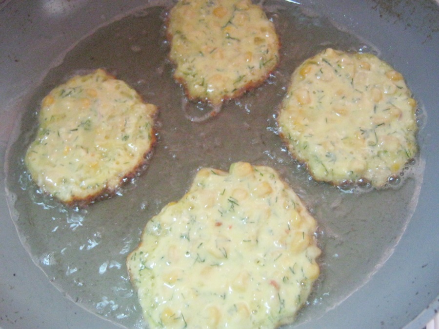 Snitele din porumb cu spanac in lapte