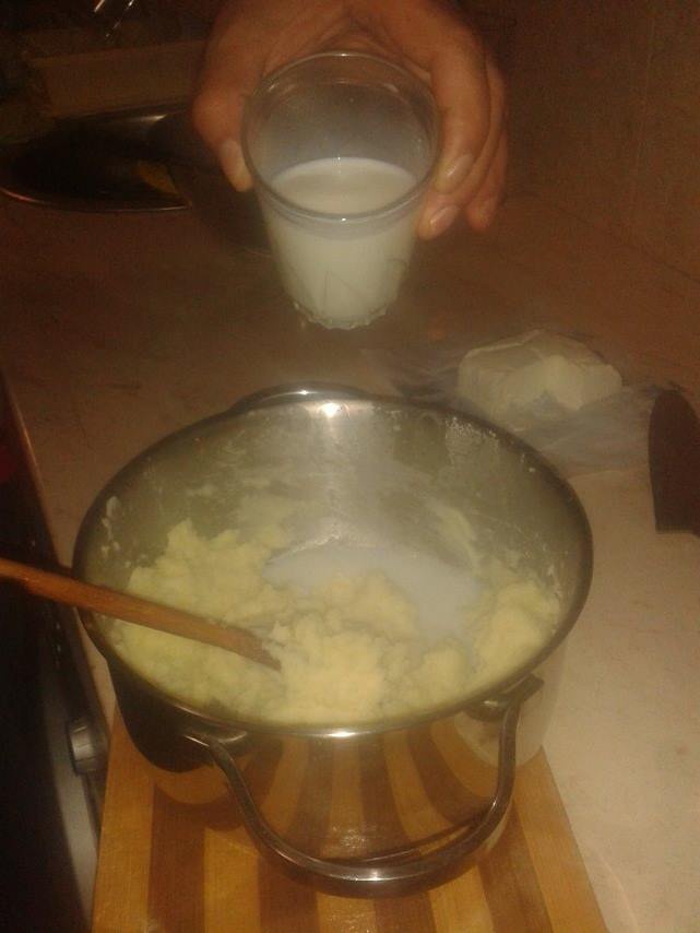 Piure de cartofi cu carne de gaina