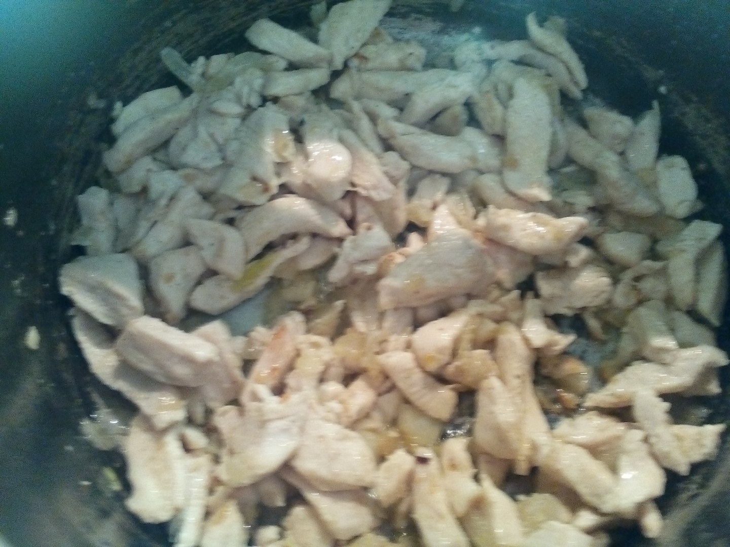 Fusilli  la cuptor cu piept de pui, ciuperci si sos bechamel