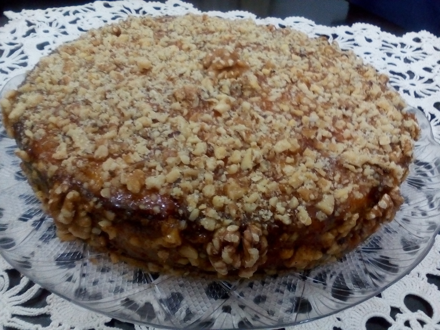 Prajitura in straturi cu scortisoara si nuca