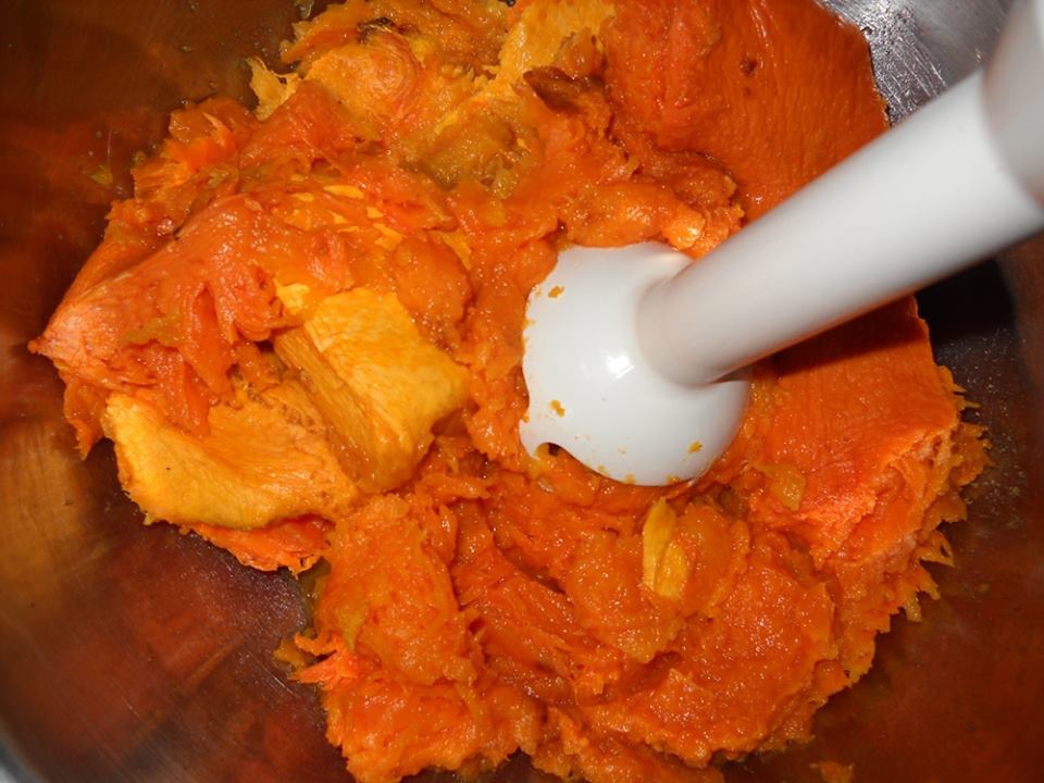 Placinta frageda cu dovleac – reteta simpla si delicioasa pentru un desert savuros si aromat