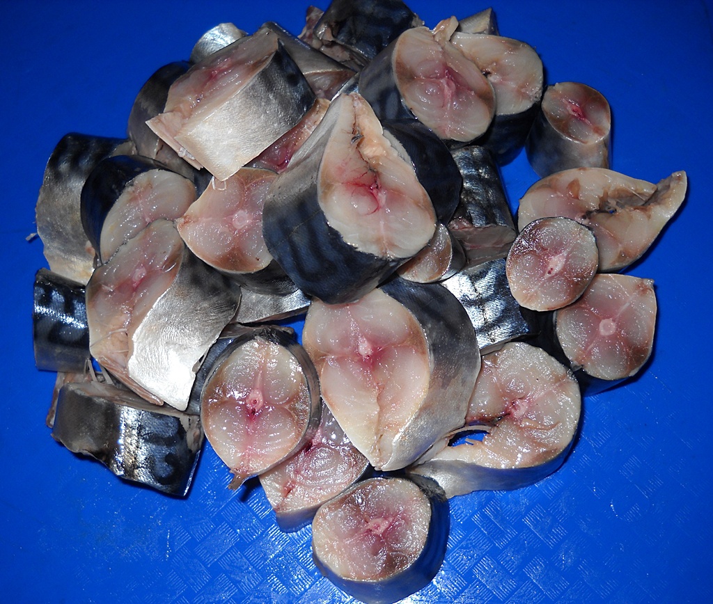 Macrou marinat la rece. Cea mai buna conserva de peste pe care o poti face acasa