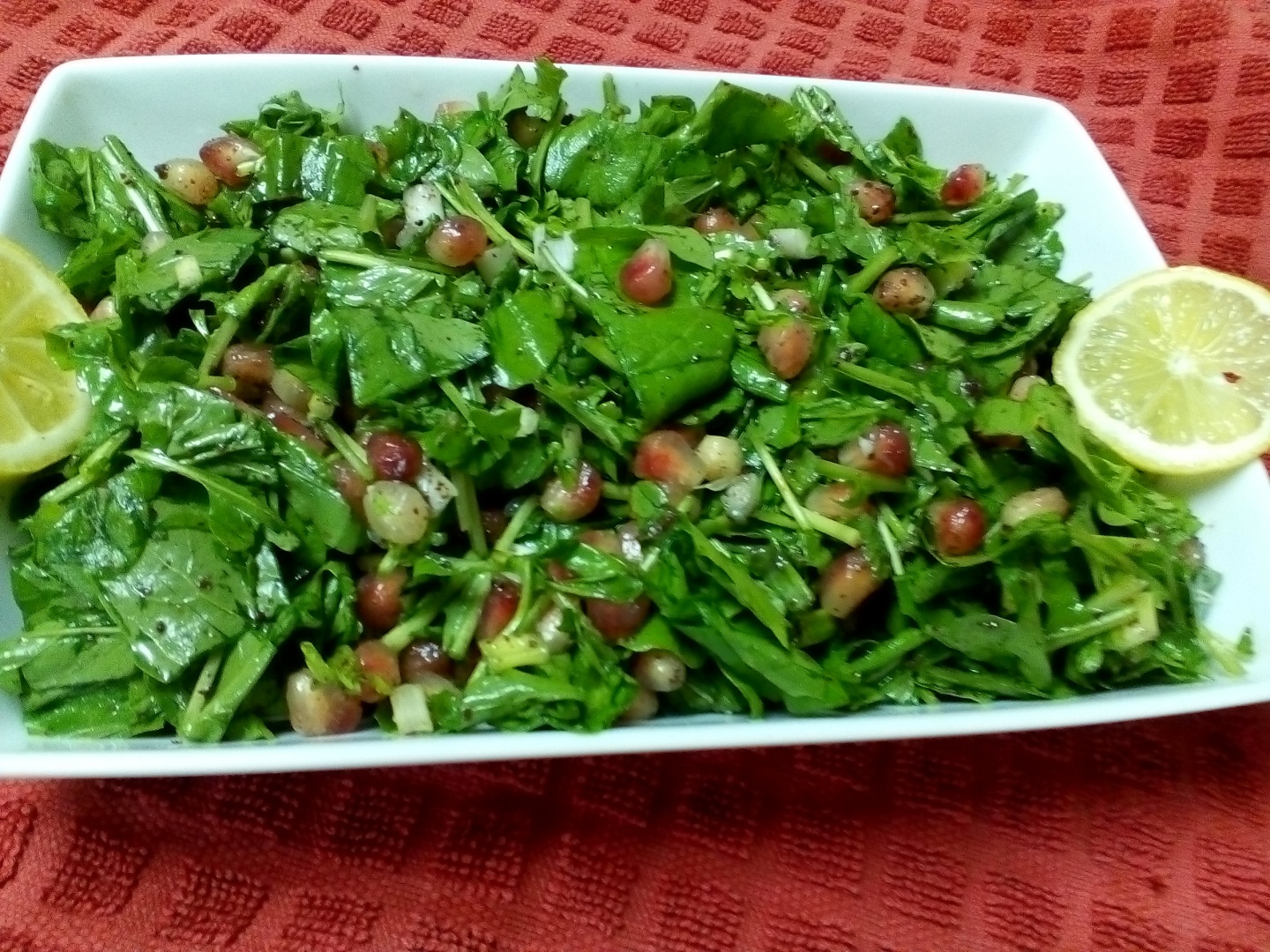 Salata de rucola cu boabe de rodie