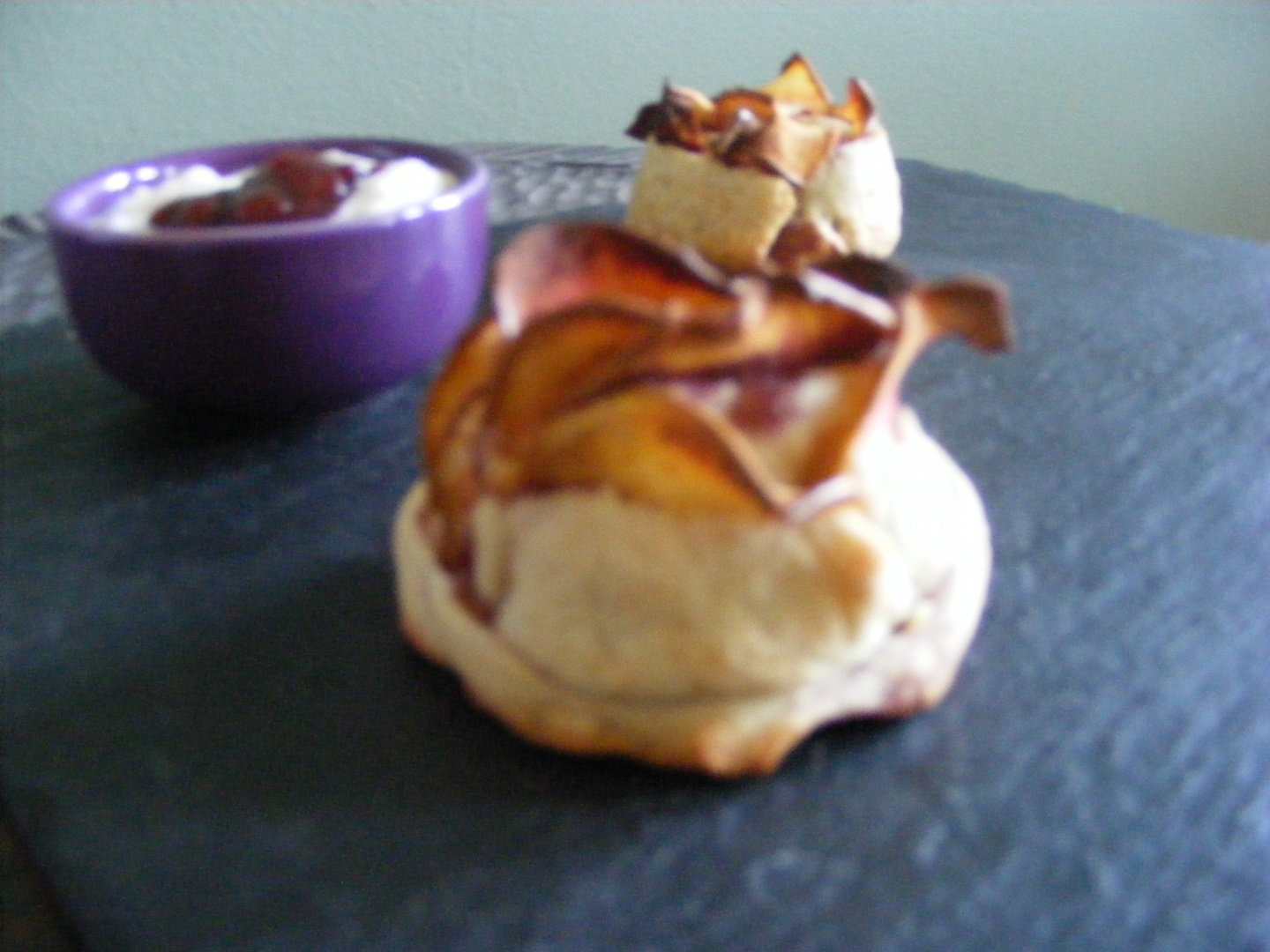 Placinta de mere in forma de Trandafir