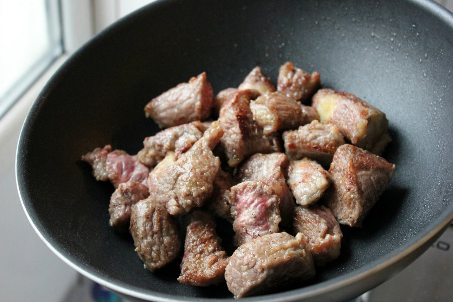 Tocanita de vitel la slow cooker